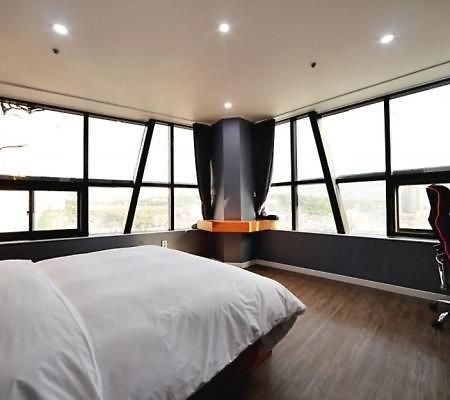 The Way Hotel Changwon Exterior foto